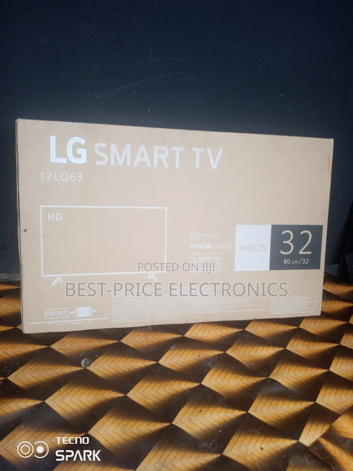 Lg 32 Inches Tv With Built-in Apps and Wifi Apps