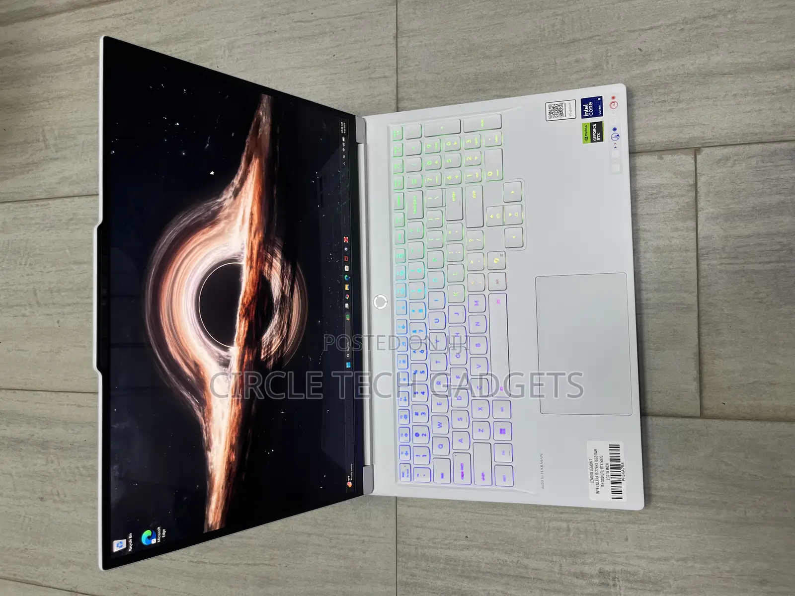 Laptop Lenovo Legion 7 16GB Intel Core Ultra 9 SSD 1T
