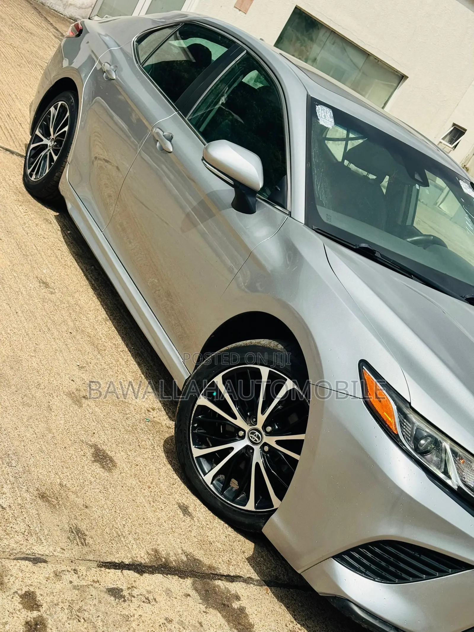 Toyota Camry SE (2.5L 4cyl 8A) 2019 Silver
