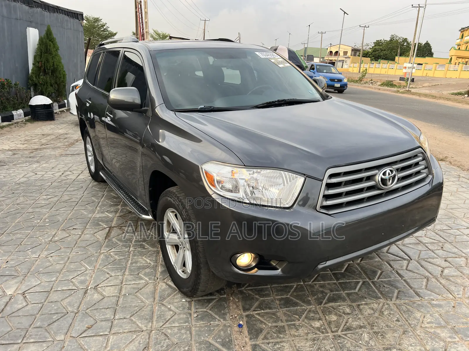 Toyota Highlander SE 2011 Gray