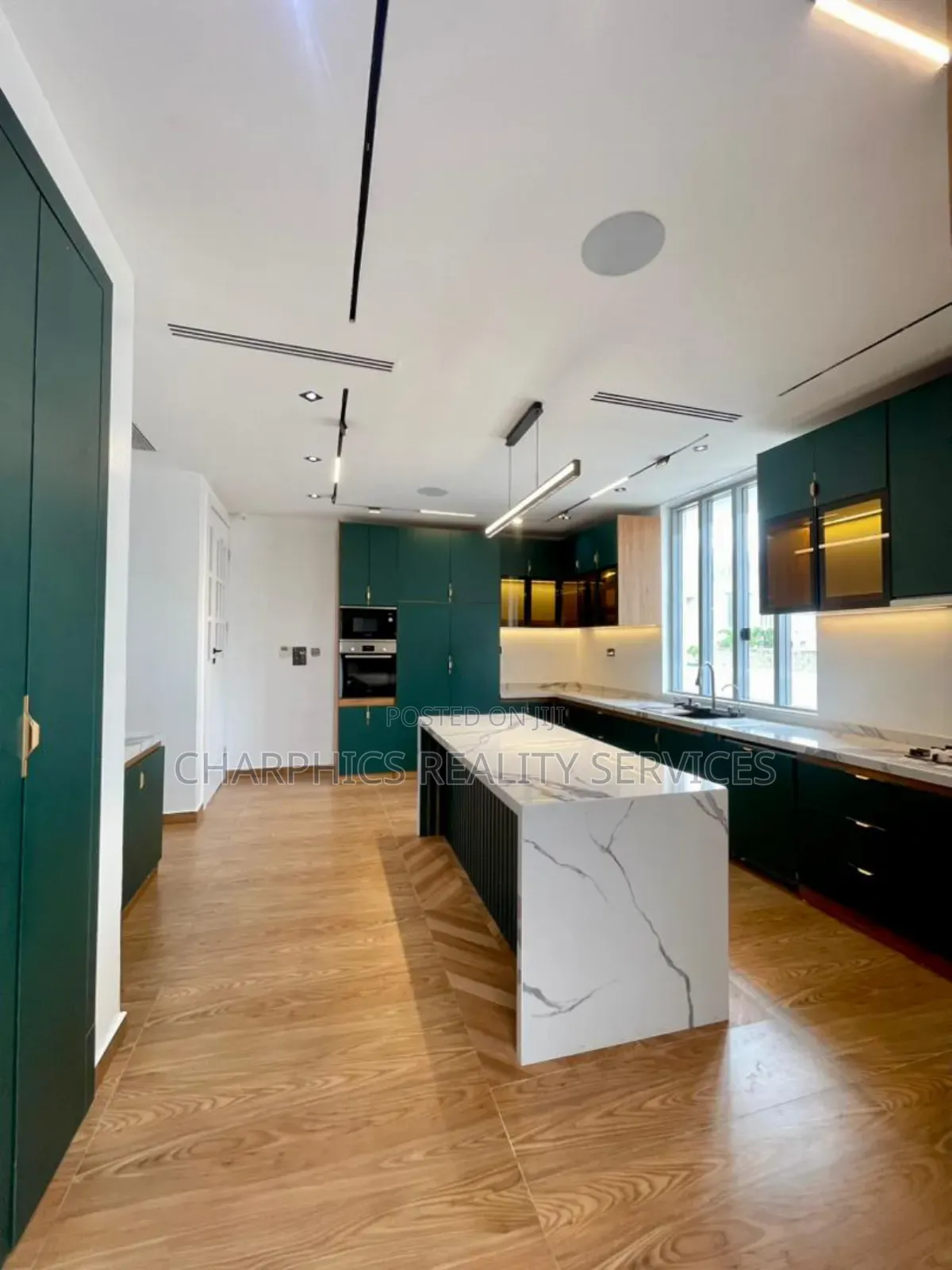 5bdrm Duplex in Ikate for sale