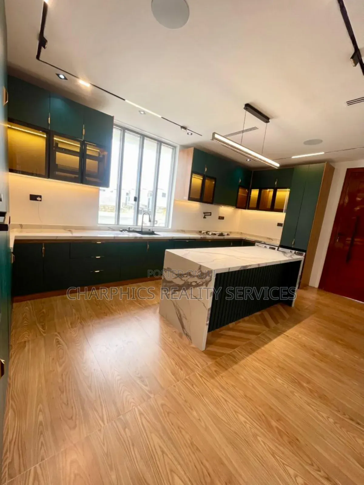 5bdrm Duplex in Ikate for sale