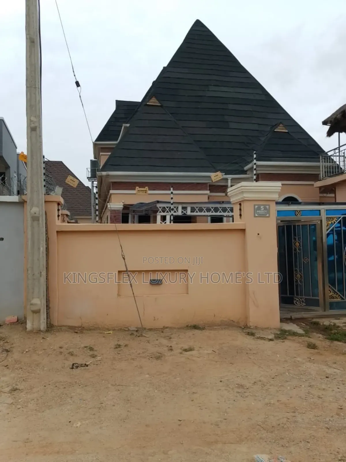 4bdrm Penthouse in Behind Becky 2, Karu for sale