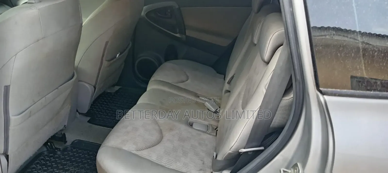 Toyota RAV4 2011 Silver