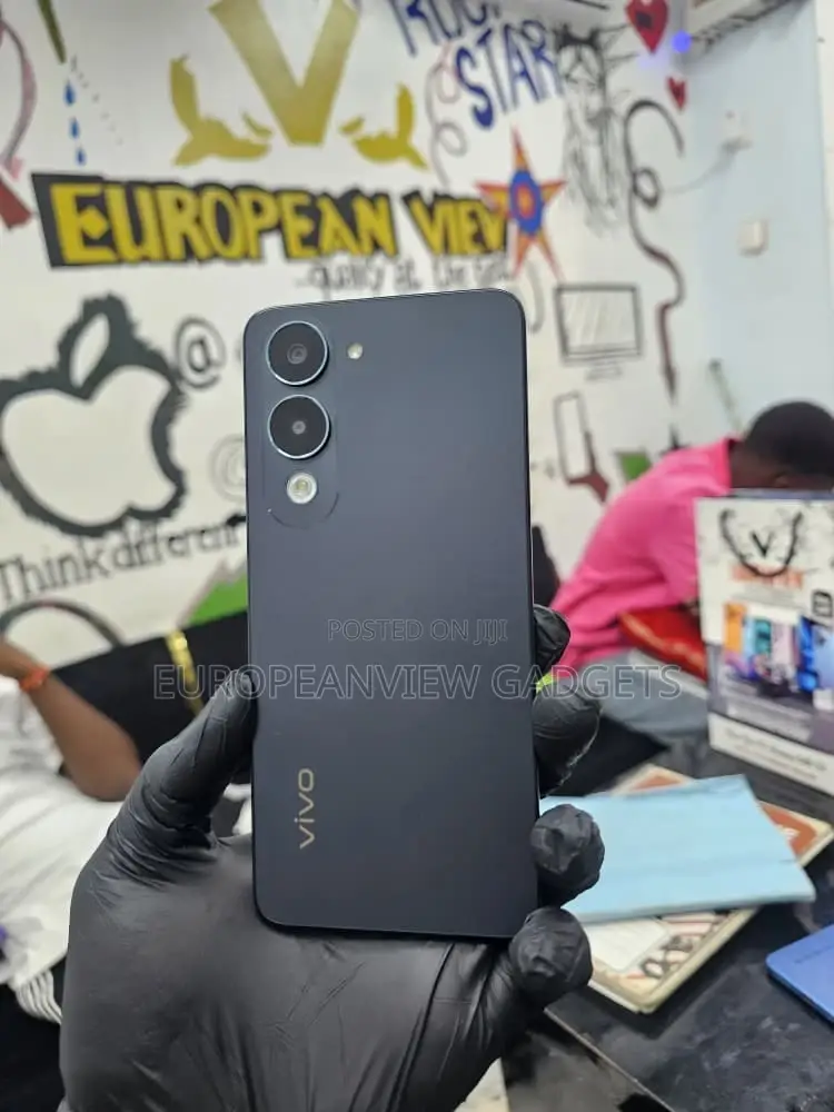 Vivo Y04 64 GB Black