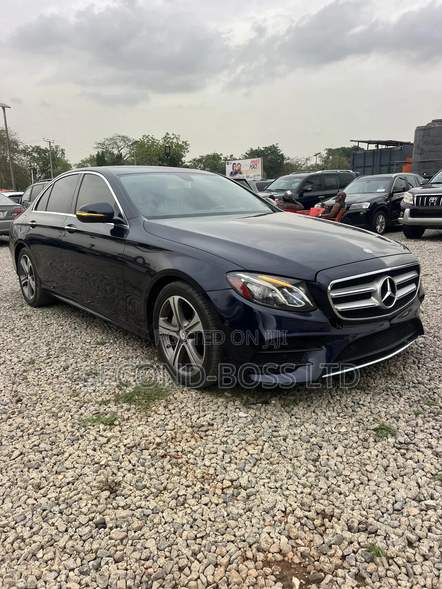 Mercedes-Benz E300 4Matic AWD Sedan (2.0L 4cyl 9A) 2017 Blue