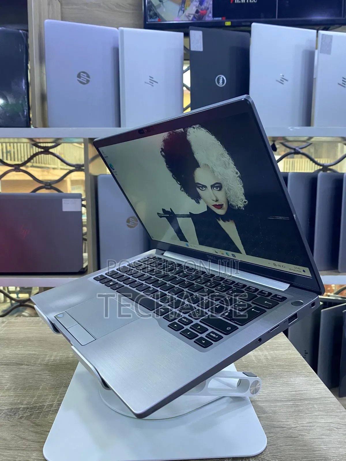 Laptop Dell Latitude 7400 1GB Intel Core i7 SSD 256GB