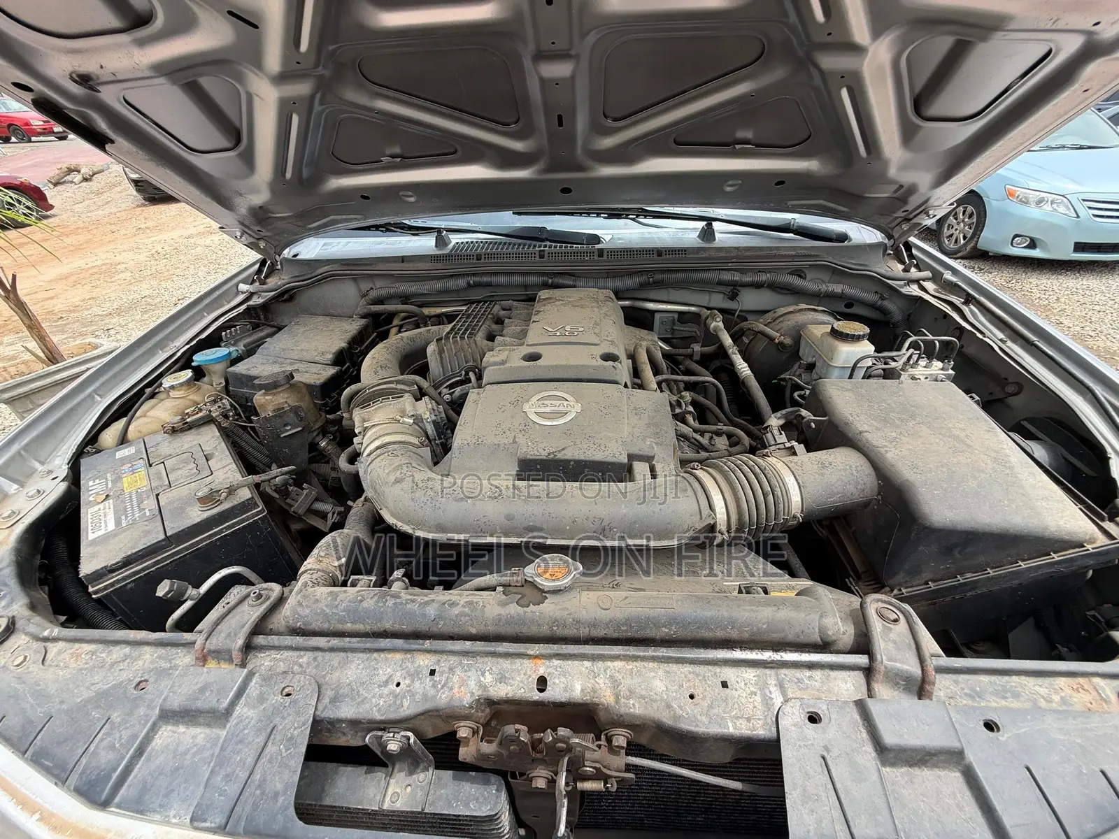 Nissan Frontier 2012 Silver