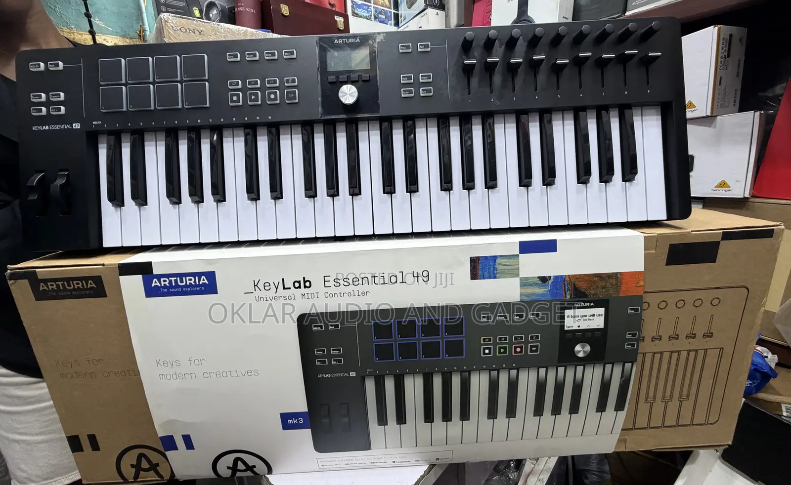 Arturia Keylab 49 Essential Mk3 Usb C Midi Keyboard ( Open Box)