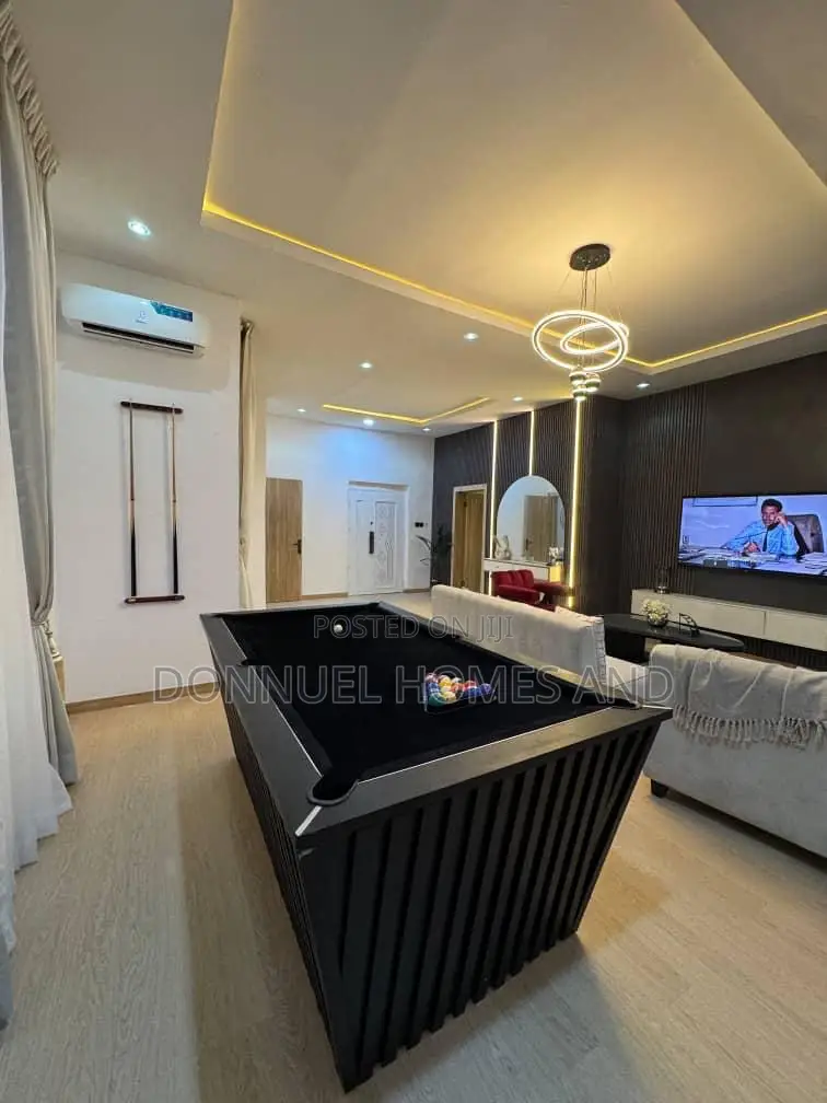Furnished 3bdrm Apartment in Lekki Phase 1 for rent