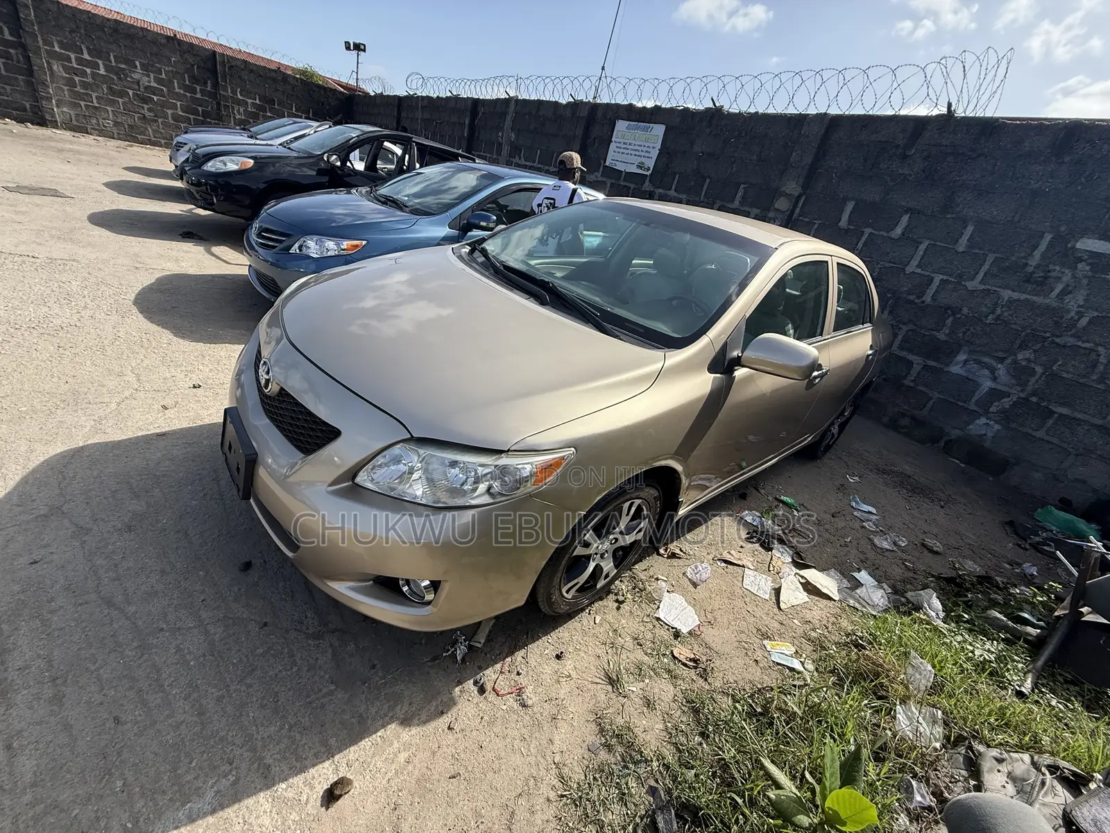 Toyota Corolla LE 4dr Sedan (1.8L 4cyl 4A) 2010 Gold