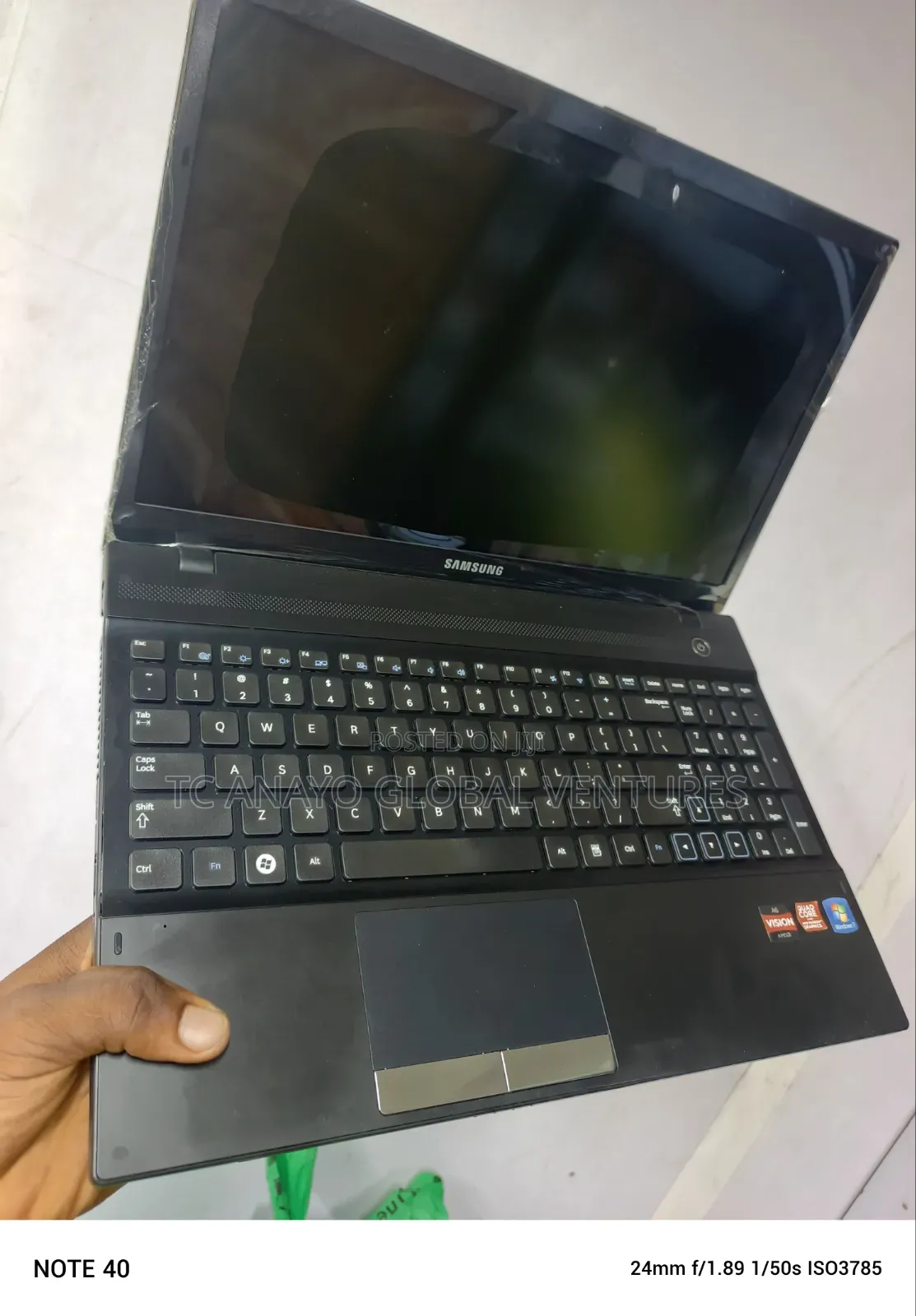 Laptop Samsung NP305V5A 8GB AMD A6 HDD 320GB