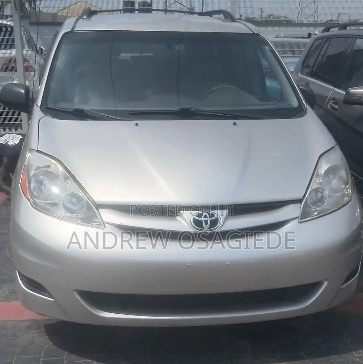 Toyota Sienna CE AWD 2007 Gold