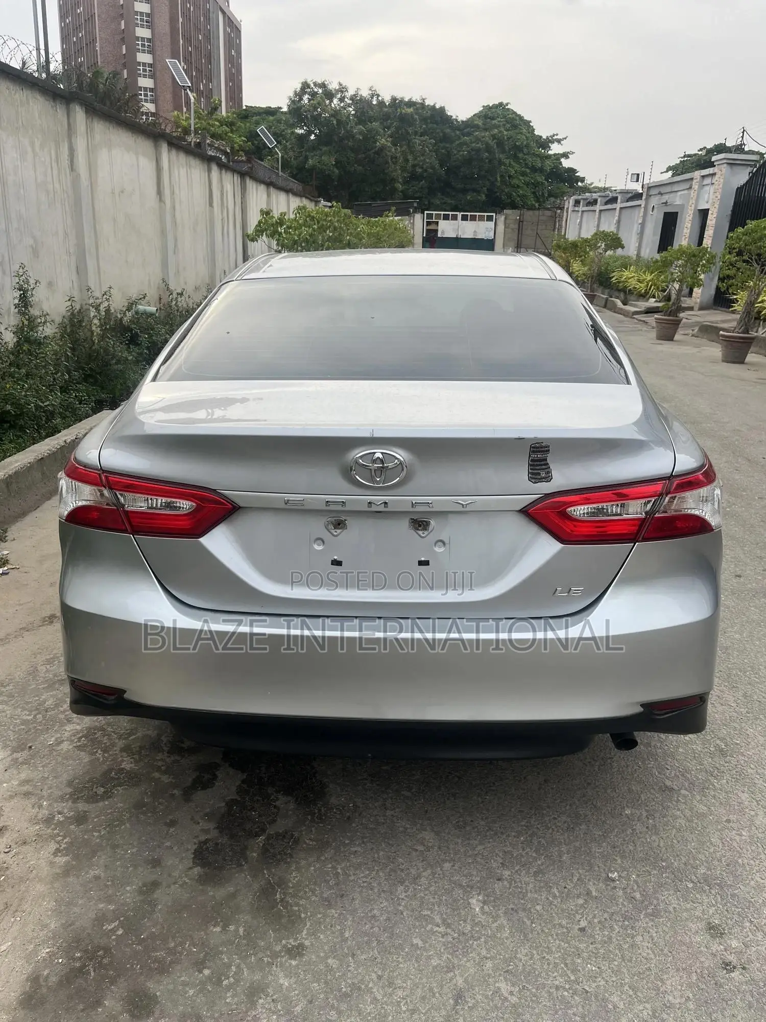 Toyota Camry 2018 Silver