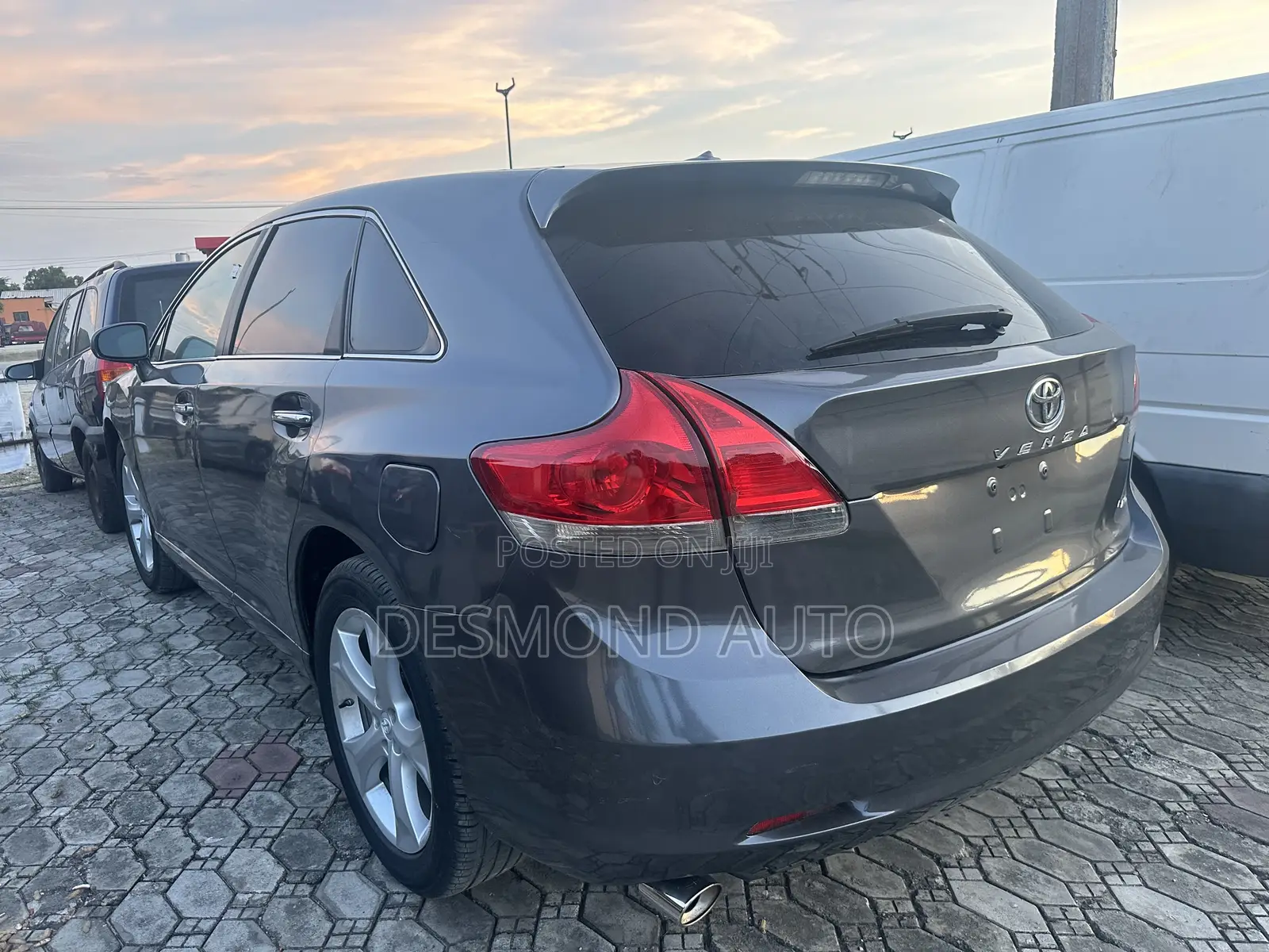Toyota Venza V6 2010 Gray