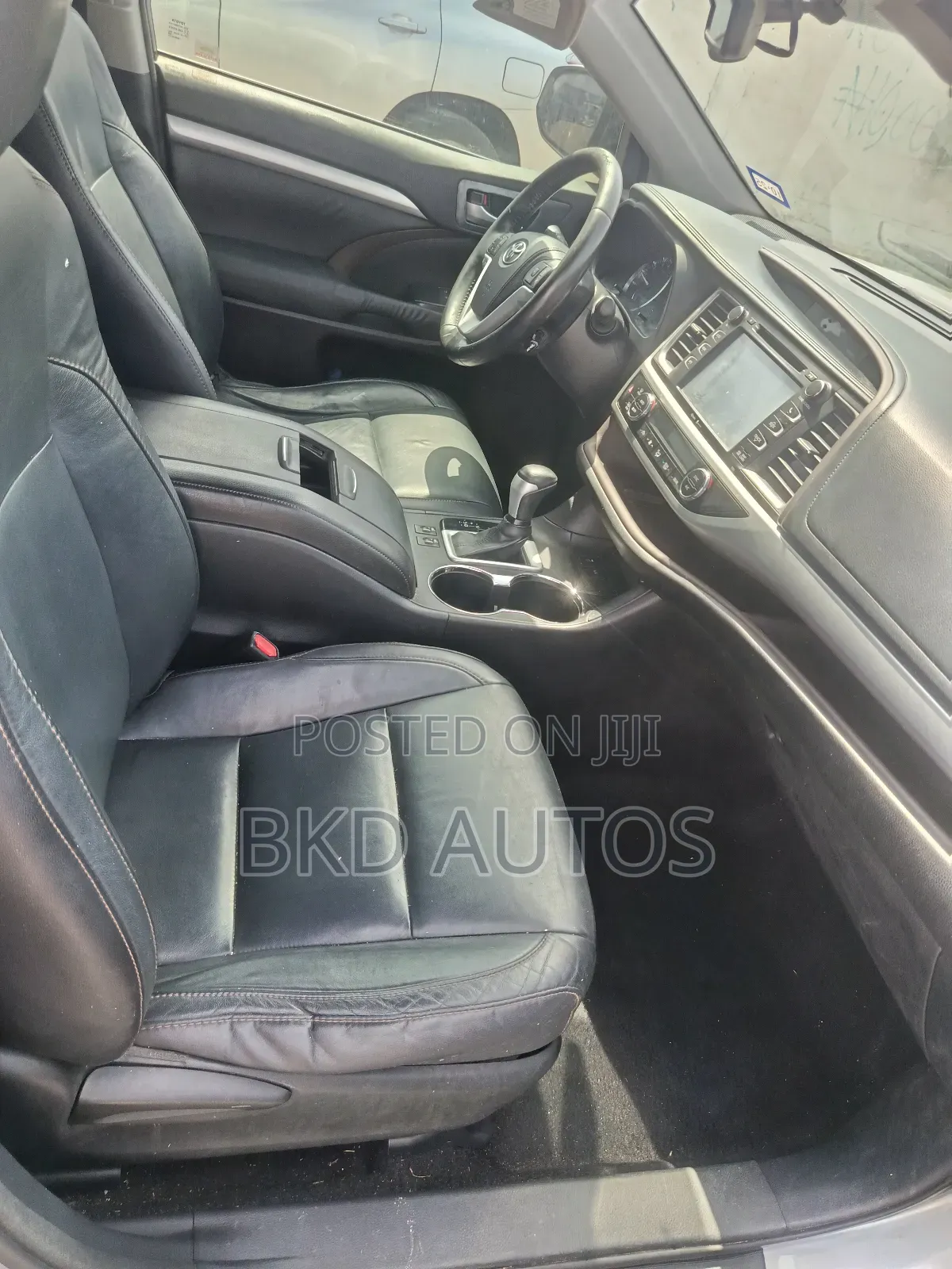 Toyota Highlander XLE 4dr SUV (3.5L 6cyl 6A) 2015 Silver