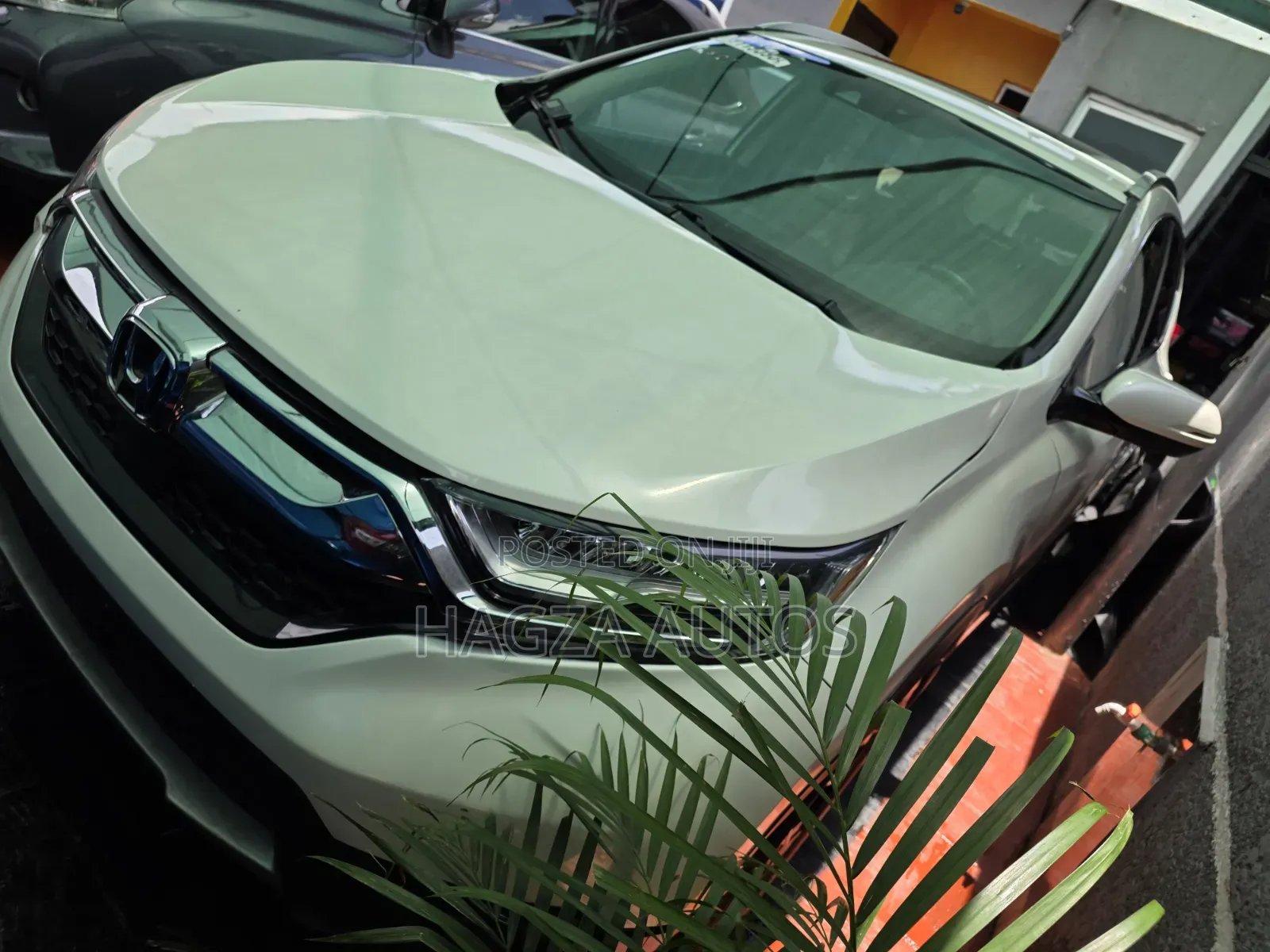 Honda CR-V Touring AWD 2018 White