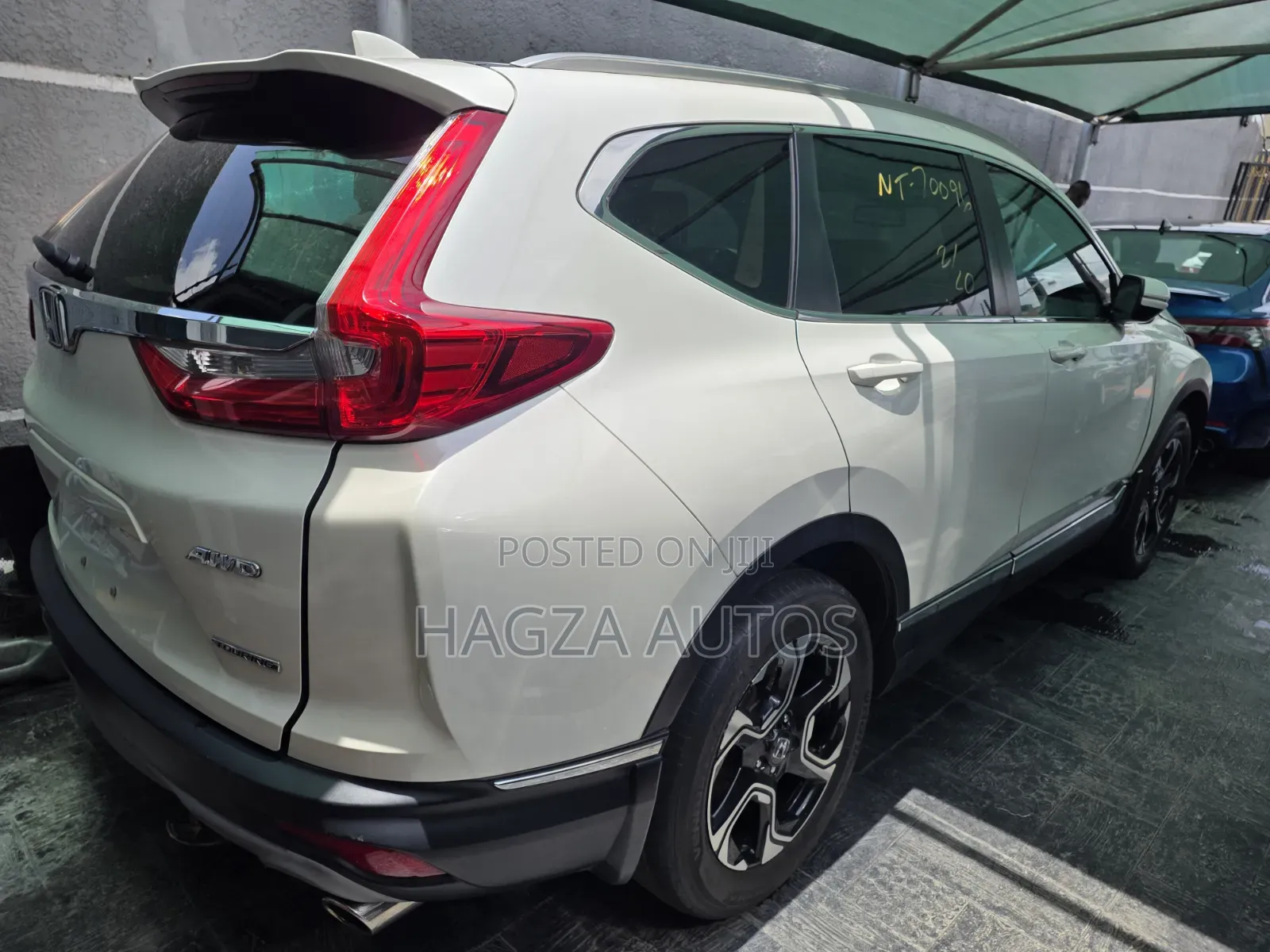 Honda CR-V Touring AWD 2018 White