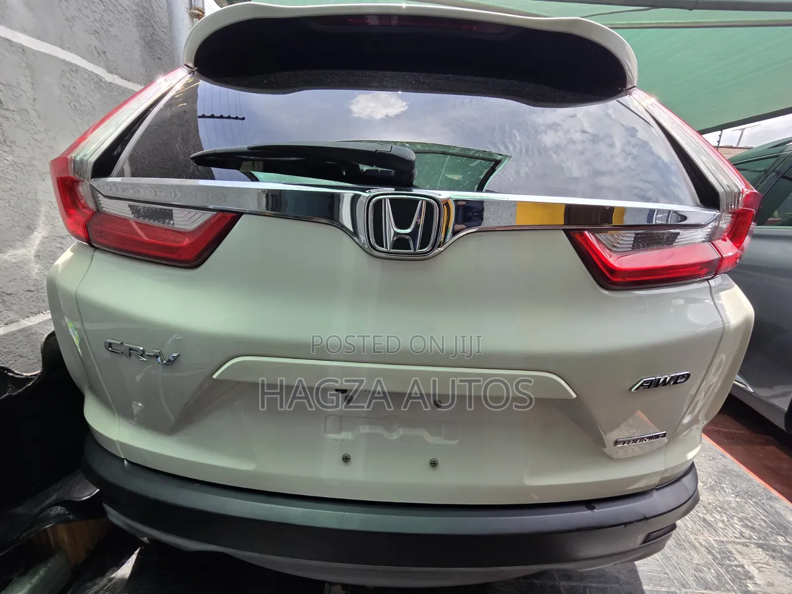 Honda CR-V Touring AWD 2018 White
