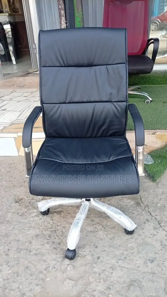 Executive Swivel Office Chair