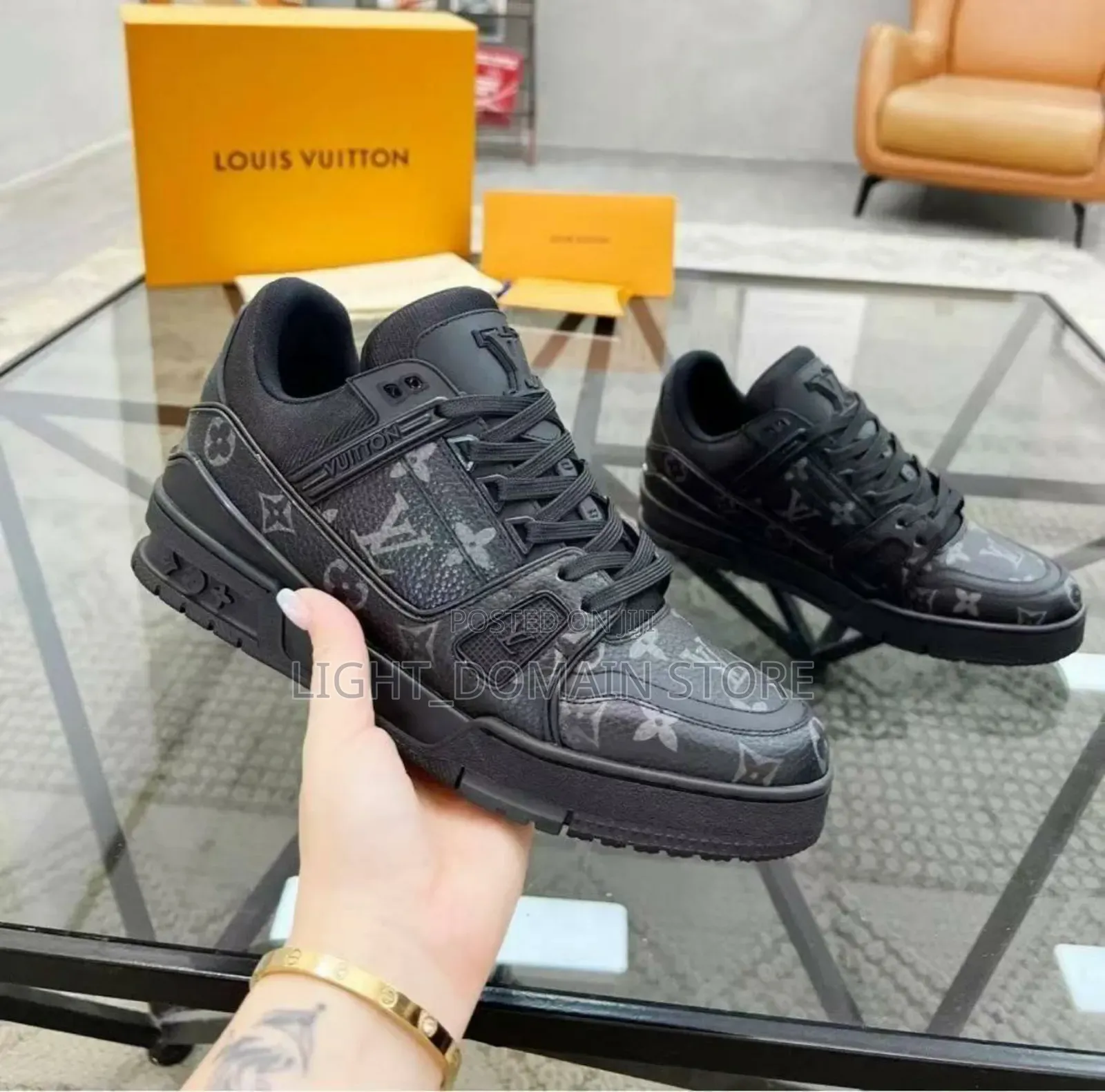 Original Louis Vuitton Sneakers