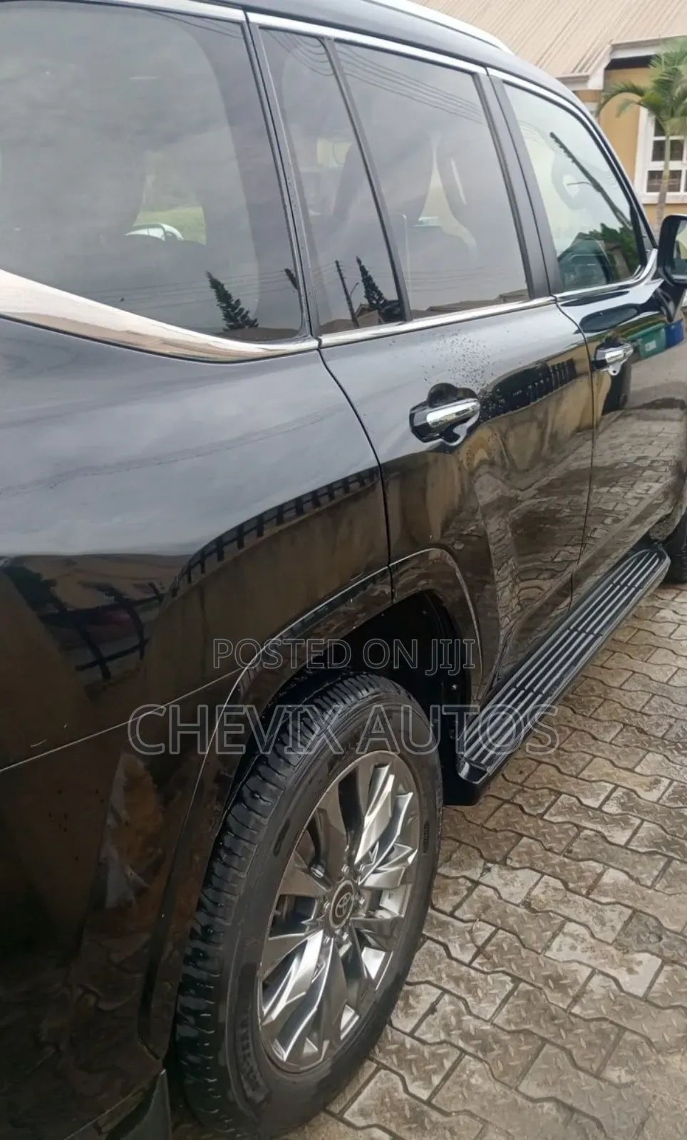 Toyota Land Cruiser J300 4.0 2022 Black