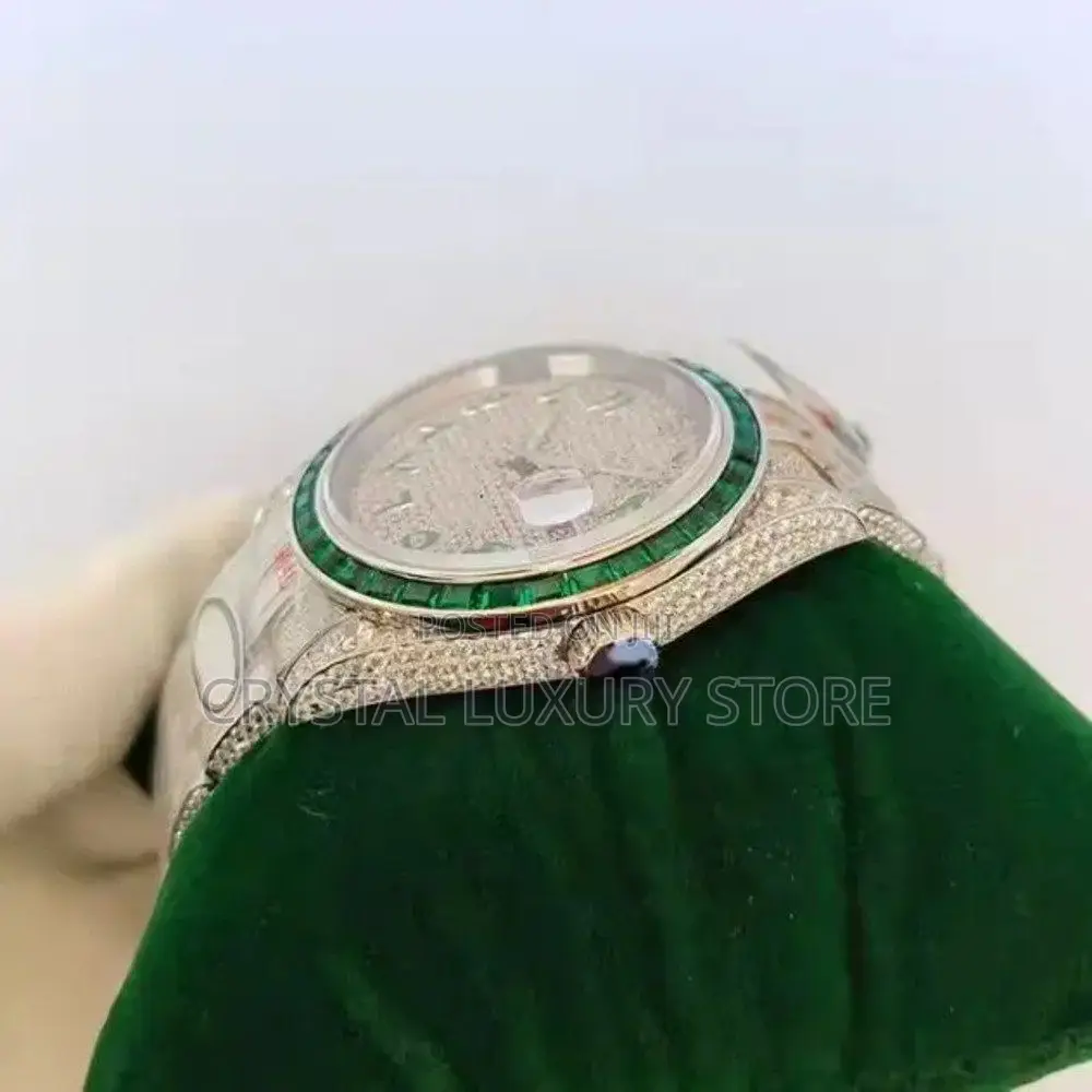 Moissanite Diamond Fully Iced Automatic Watch Passes the Diamond Test