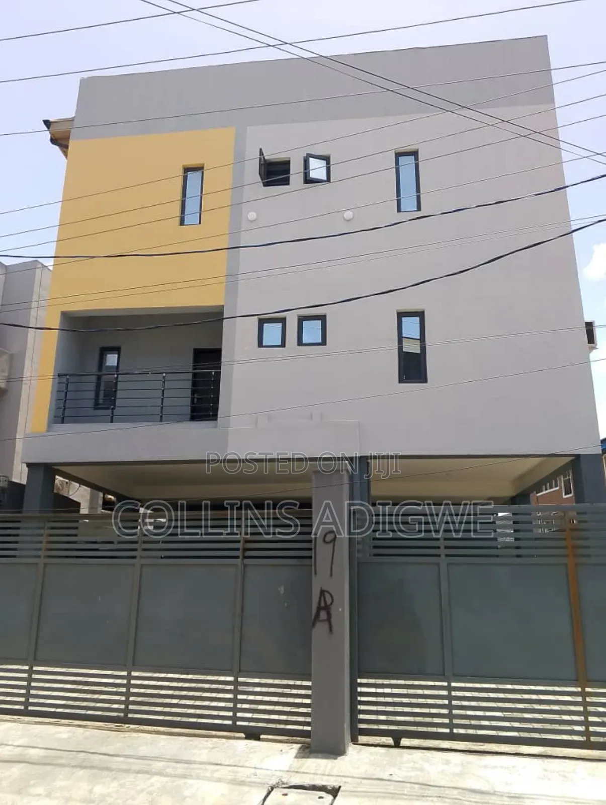 2bdrm Apartment in Ologolo Lekki for sale