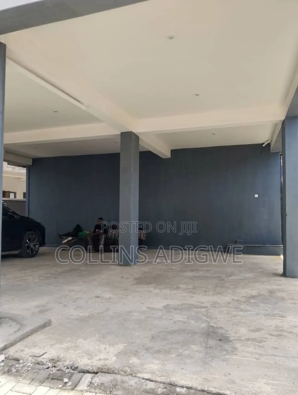 2bdrm Apartment in Ologolo Lekki for sale