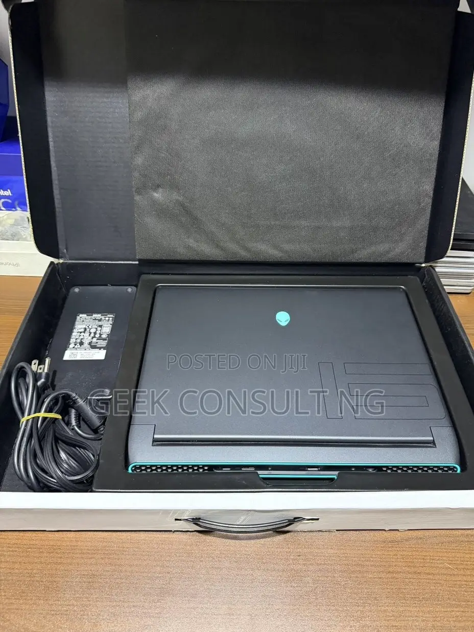 Laptop Dell Allenware M15 R5 32GB Intel Core i9 SSD 1T
