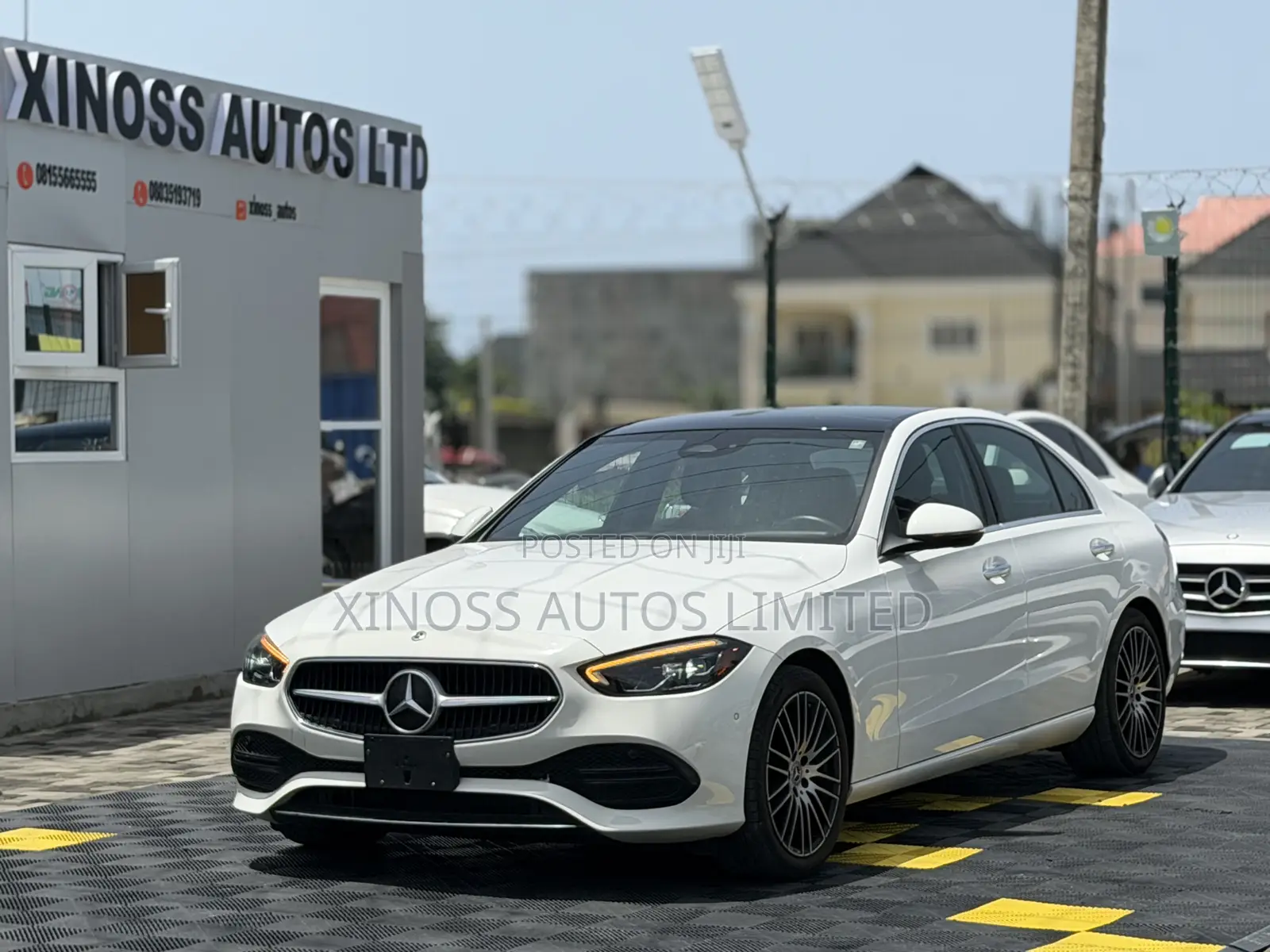 Mercedes-Benz C300 2024 White