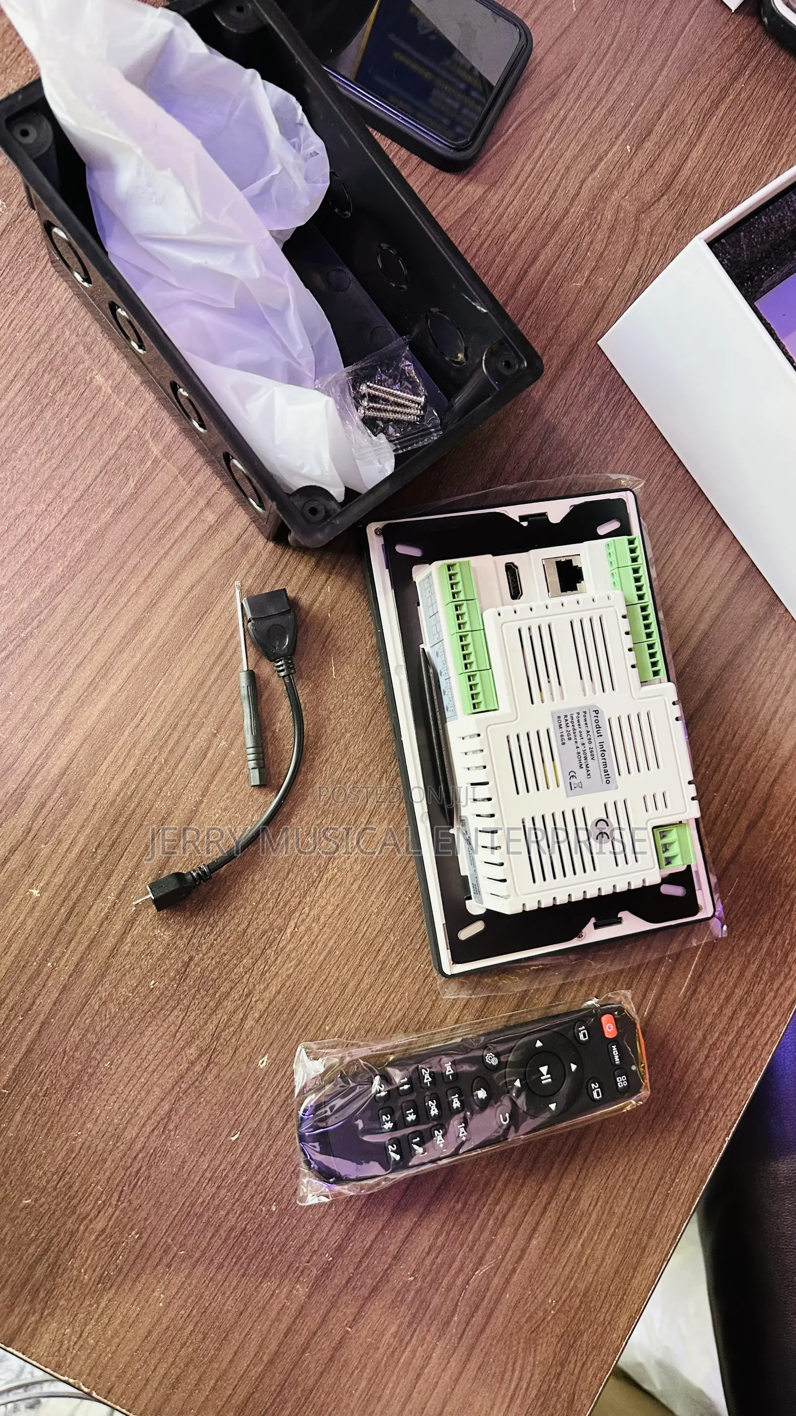 Smarthome Automation Wall Amplifier