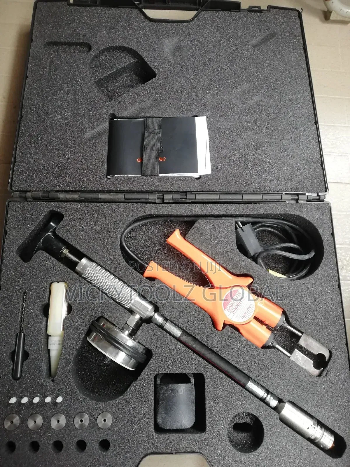Elcometer 108 Hydraulic Adhesion Tester.