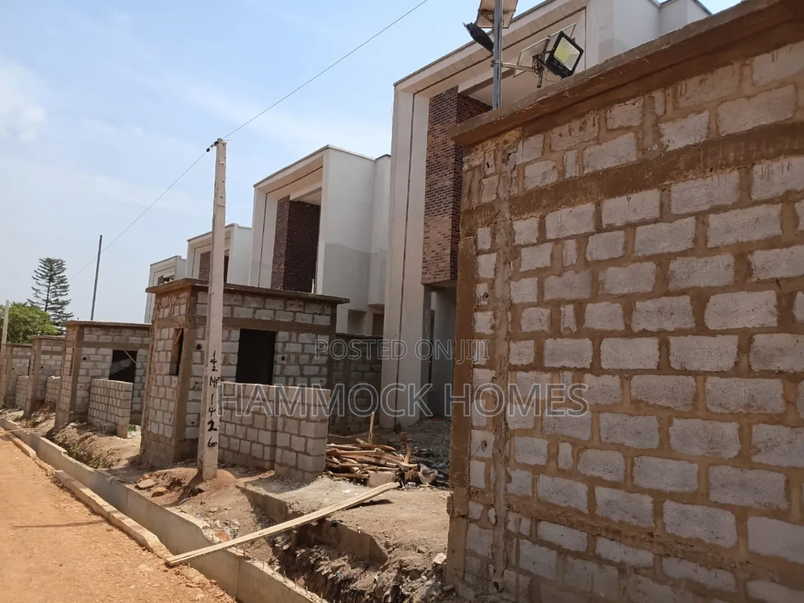 5bdrm Duplex in Ikolaba G.R.A, Agodi for sale
