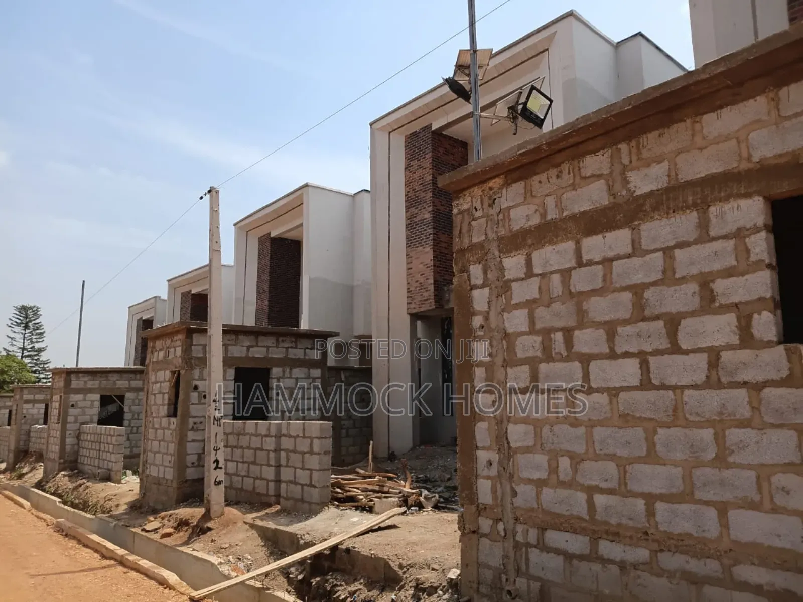 5bdrm Duplex in Ikolaba G.R.A, Agodi for sale
