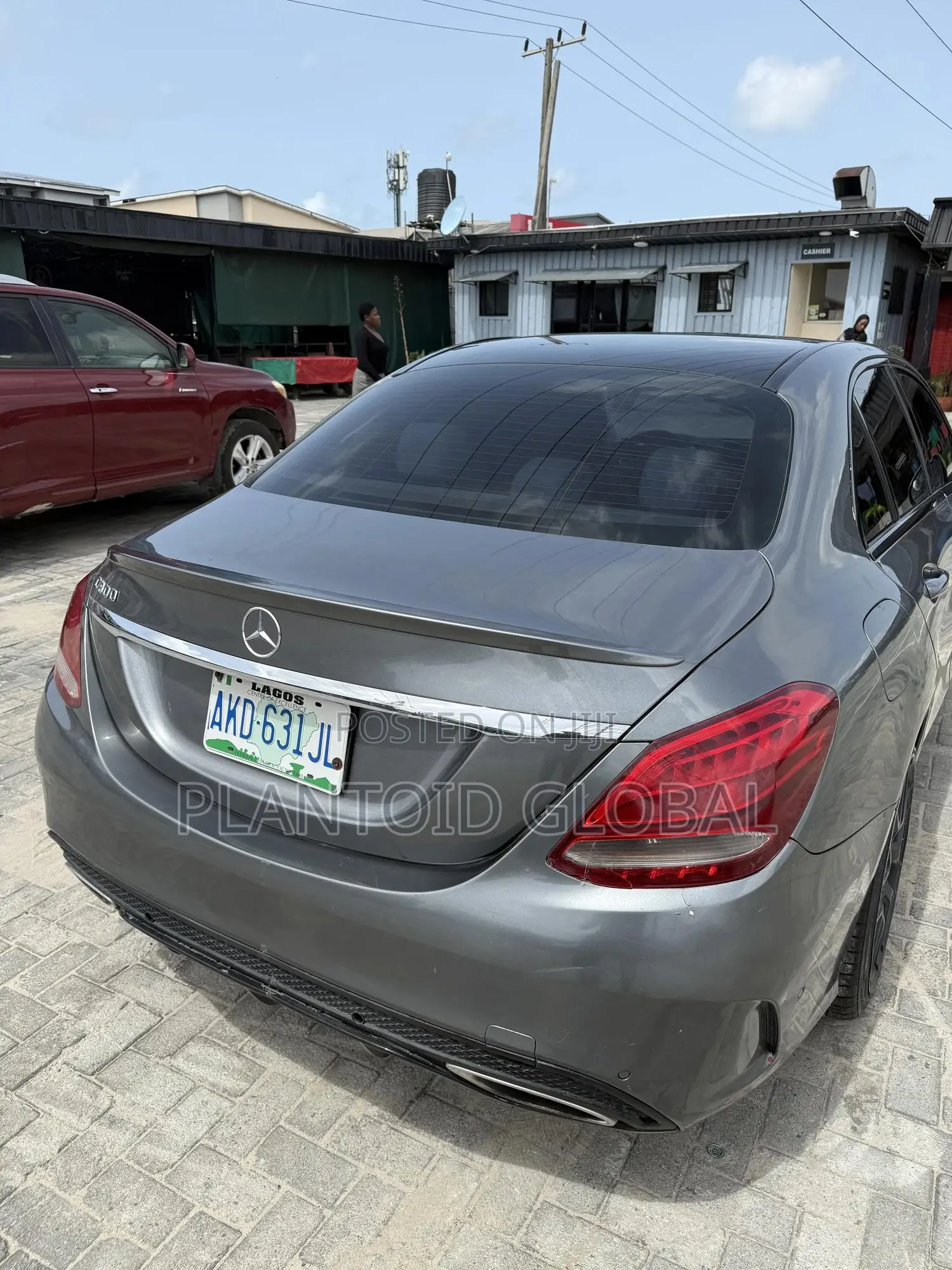 Mercedes-Benz C300 2016 Gray