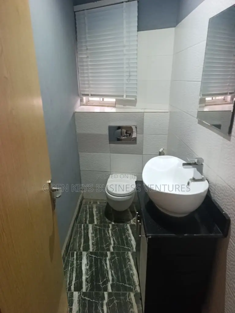 Furnished 5bdrm Duplex in Custom Gate, Oluyole for sale
