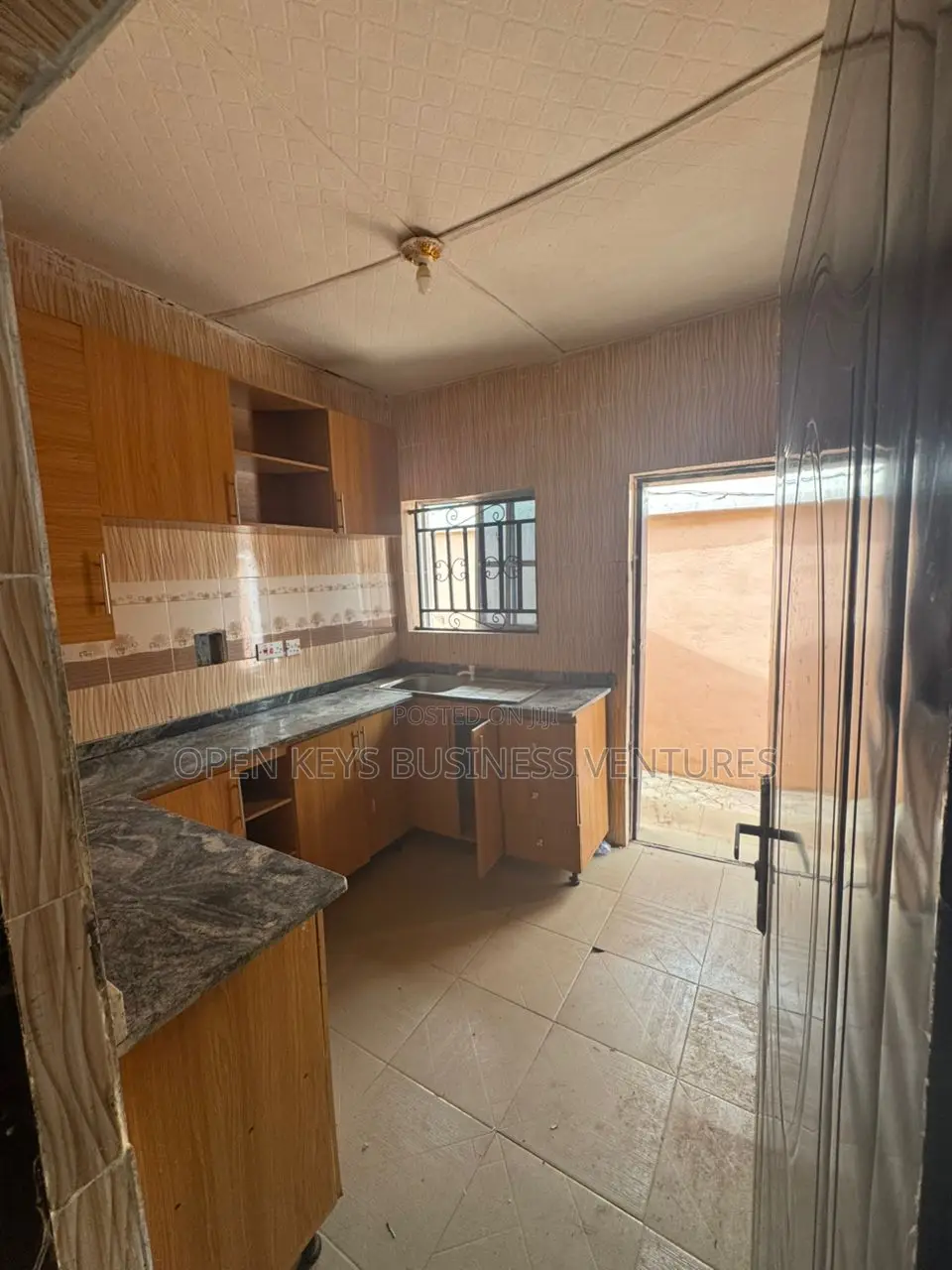 Furnished 3bdrm Bungalow in By Butoal Filling, Omi Adio for sale