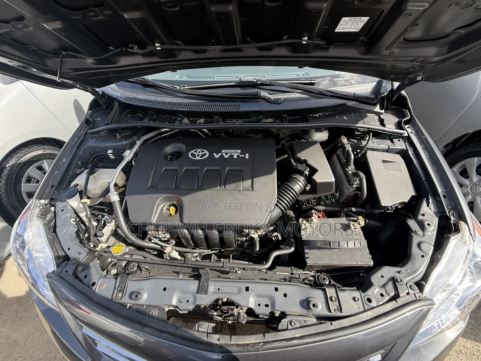 Toyota Corolla LE 4dr Sedan (1.8L 4cyl 4A) 2012 Gray
