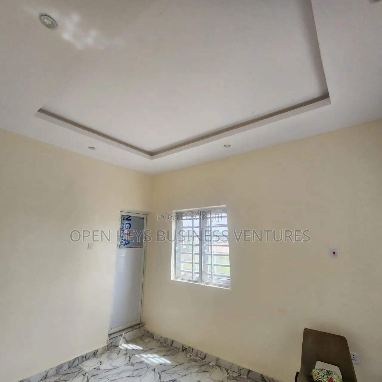 A 17 Classrooms School Building on 4 Plots of Land