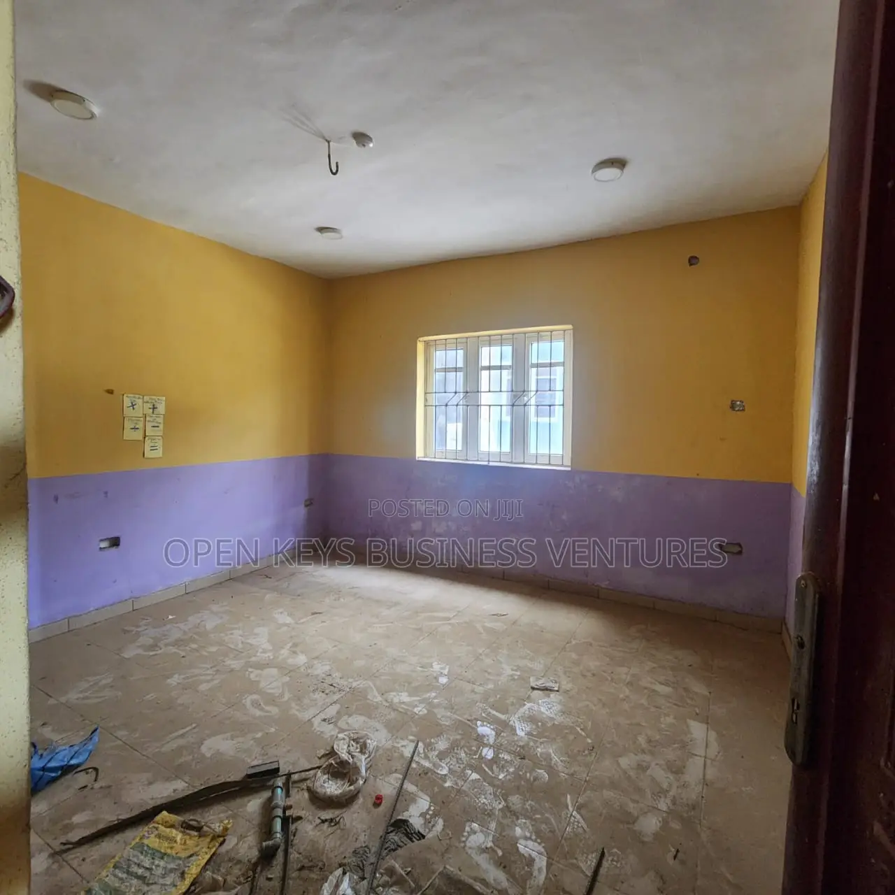 A 17 Classrooms School Building on 4 Plots of Land