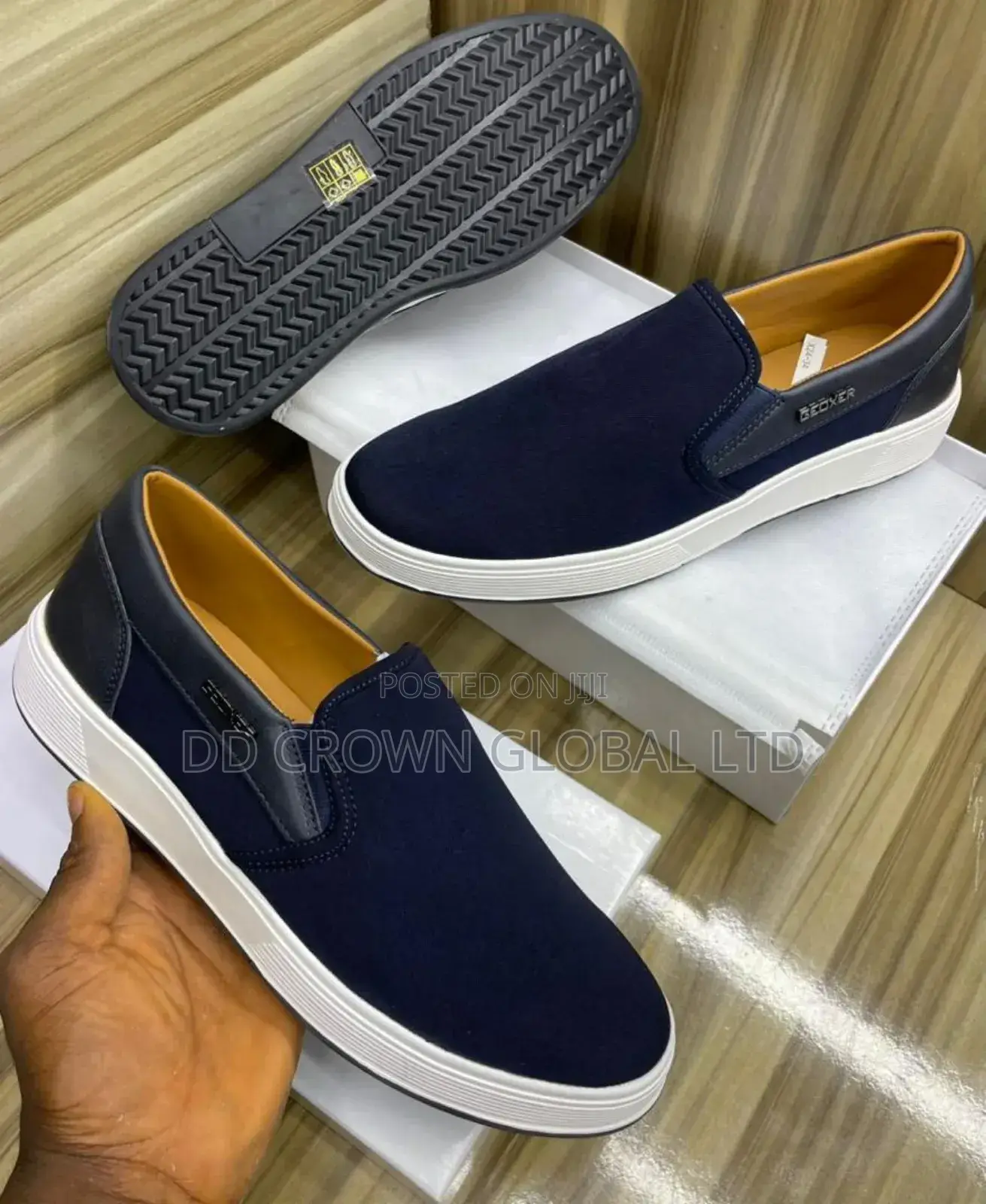 Light Weight Sneakers