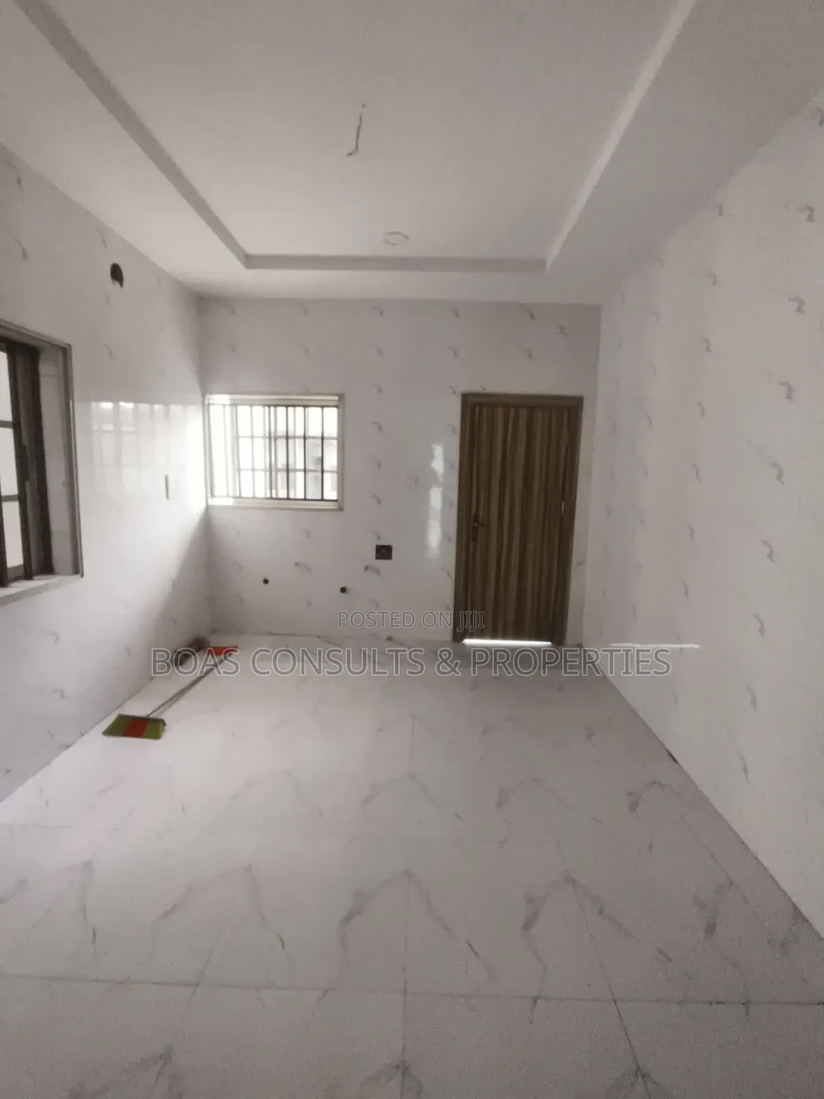 3bdrm Apartment in Ilaje / Lekki for sale
