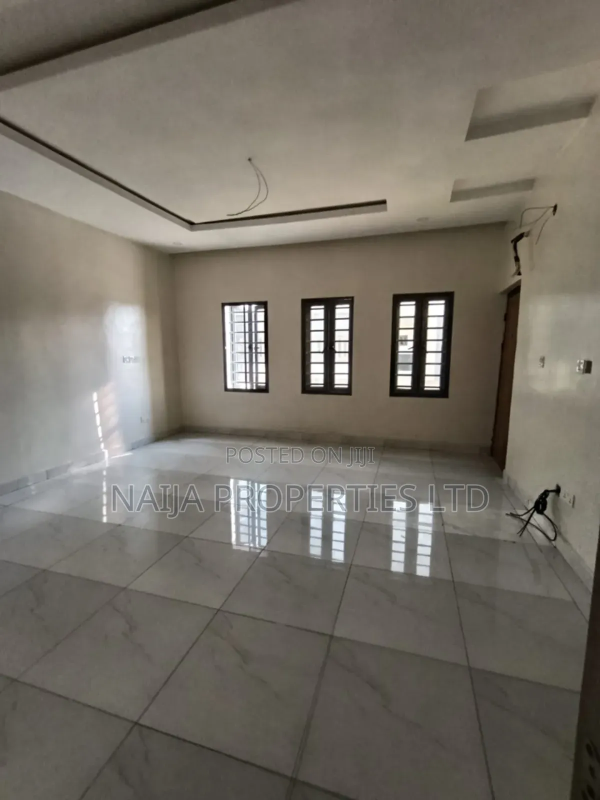 3bdrm Townhouse / Terrace in Off Lekki Coastal, Ogombo for rent