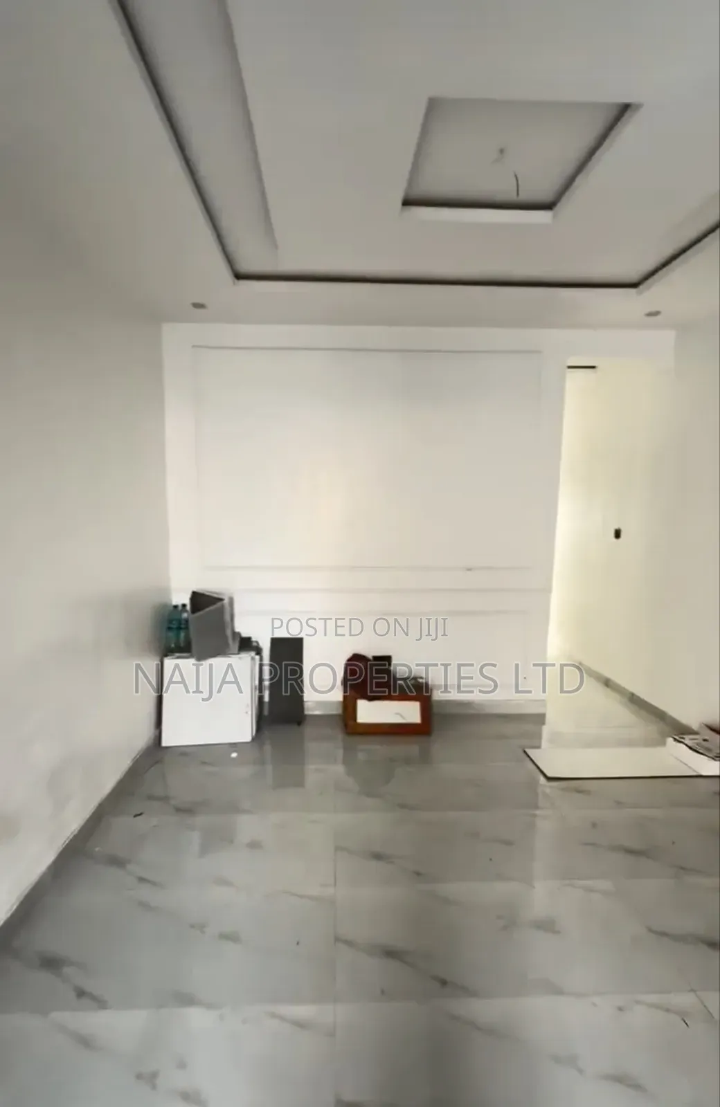 2bdrm Apartment in Igboefon for rent