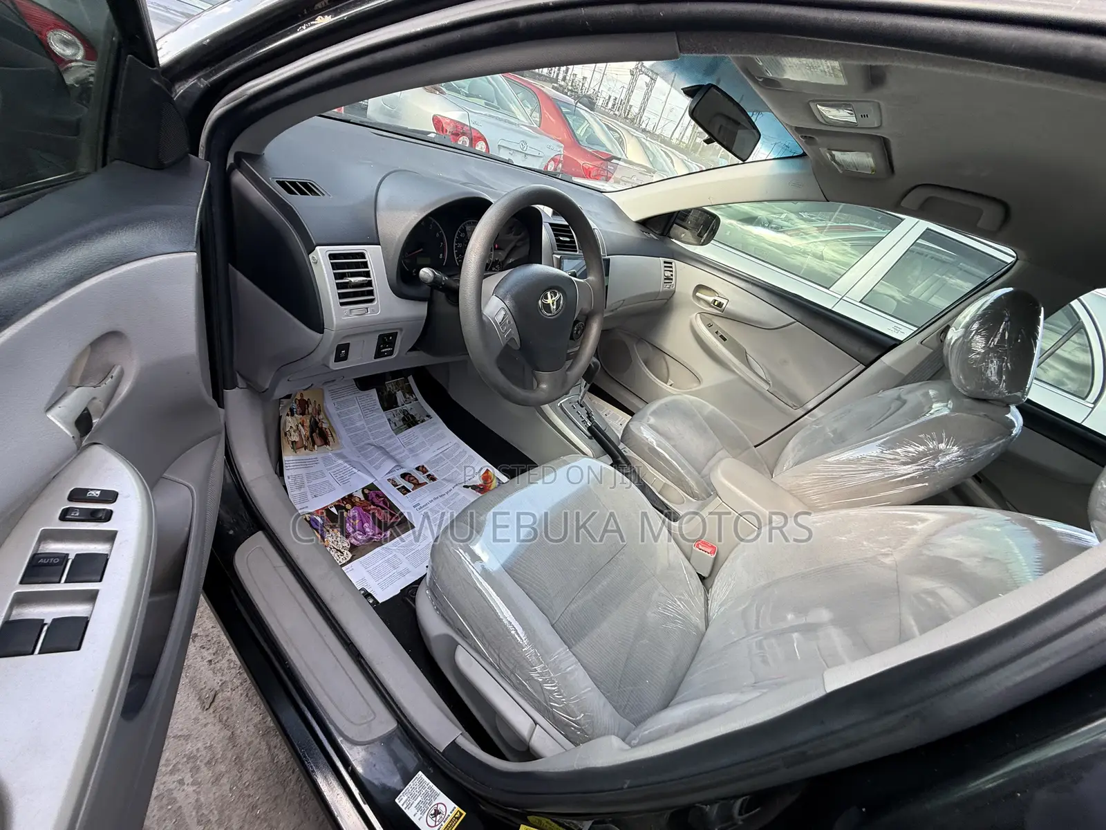 Toyota Corolla LE 4dr Sedan (1.8L 4cyl 4A) 2013 Black