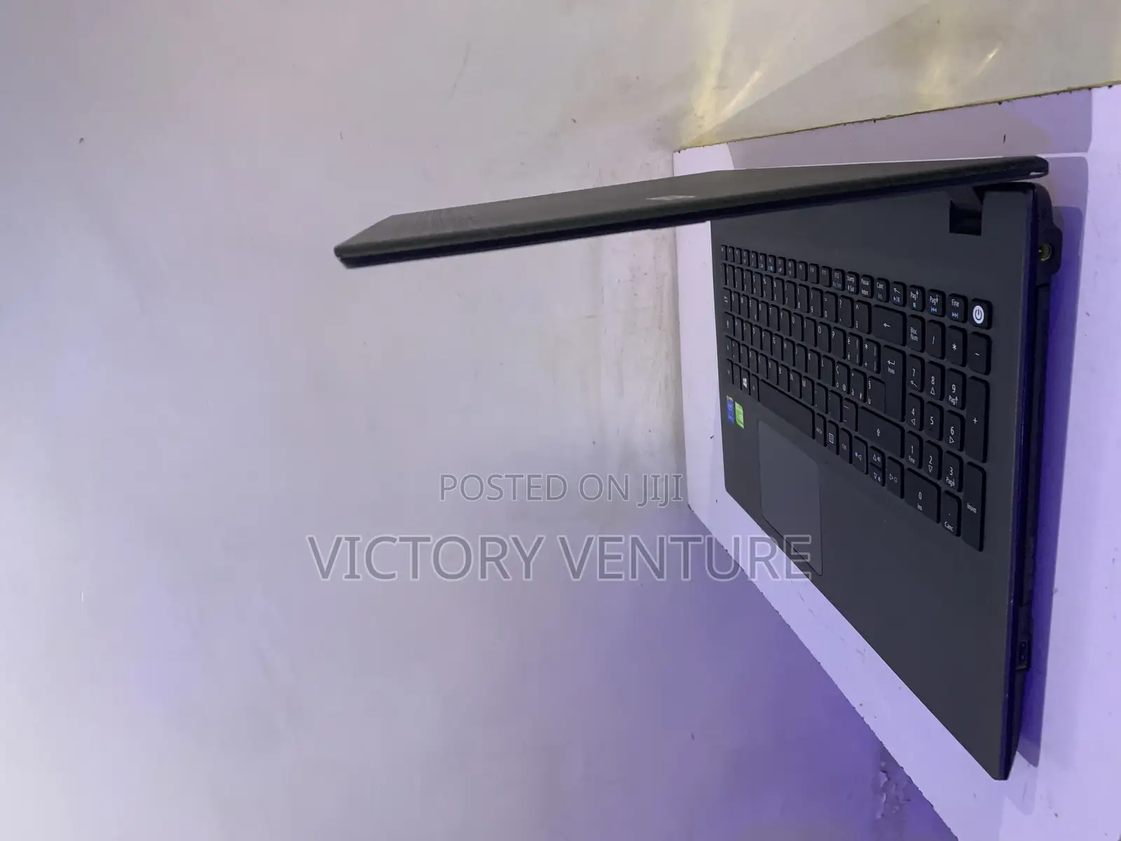 Laptop Acer Aspire E5-573G 4GB Intel Core i3 HDD 250GB