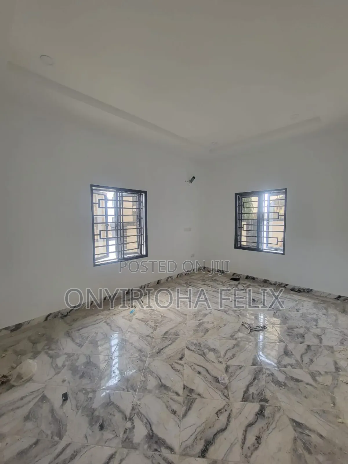 2bdrm Block of Flats in Behind Dunamis, Sabon Lugbe for rent