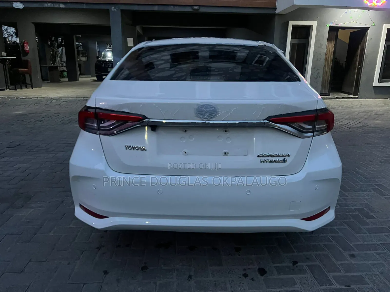Toyota Corolla XLE 2022 White