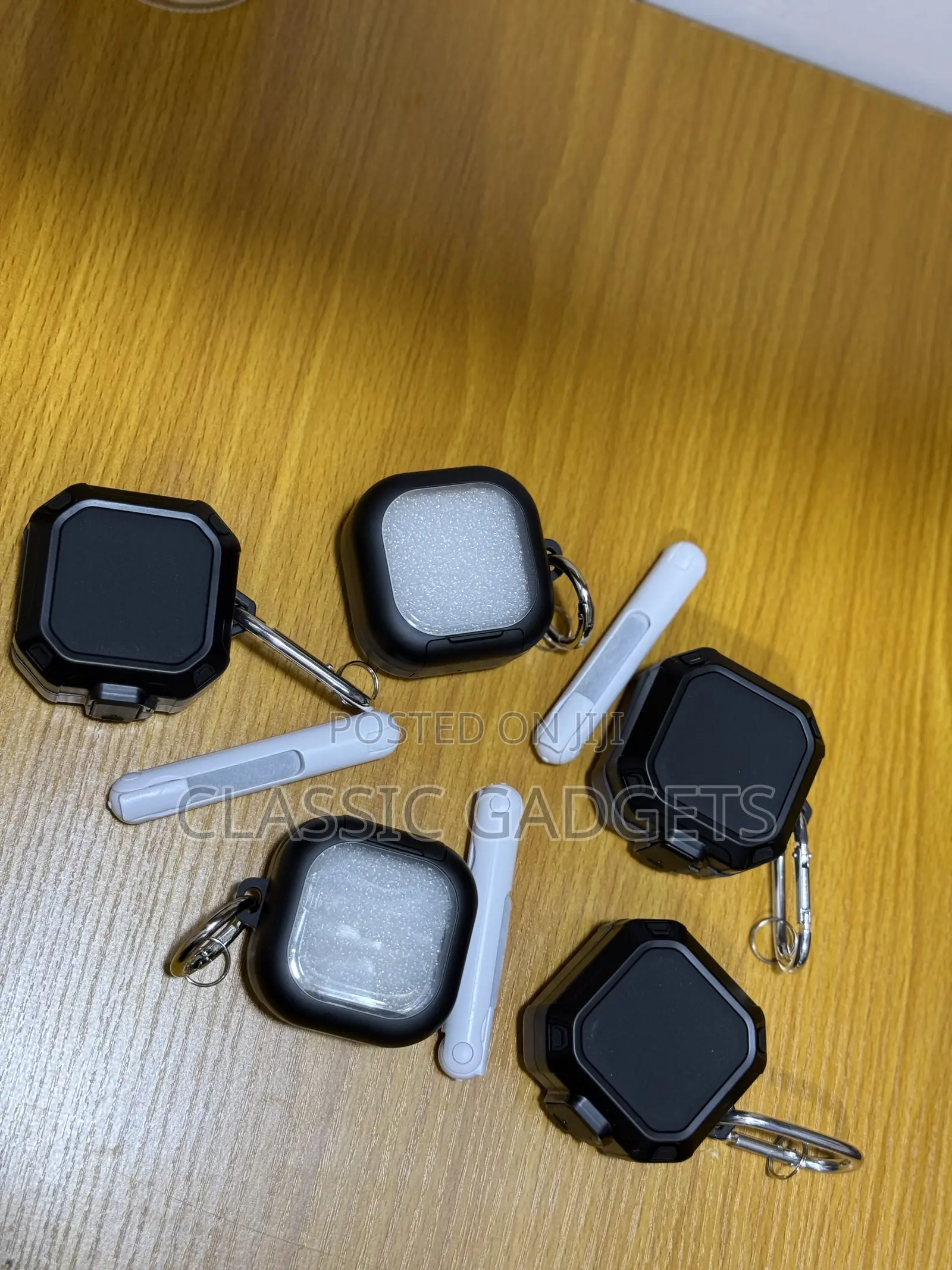 Hybrid Lock Clear / Black Case for Samsung Galaxy Buds 4 and 4 Pro